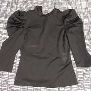 Cute black puffy long sleeve ahiet